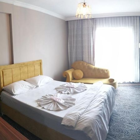 Best Suites & Studios Бююкчекмедже Экстерьер фото